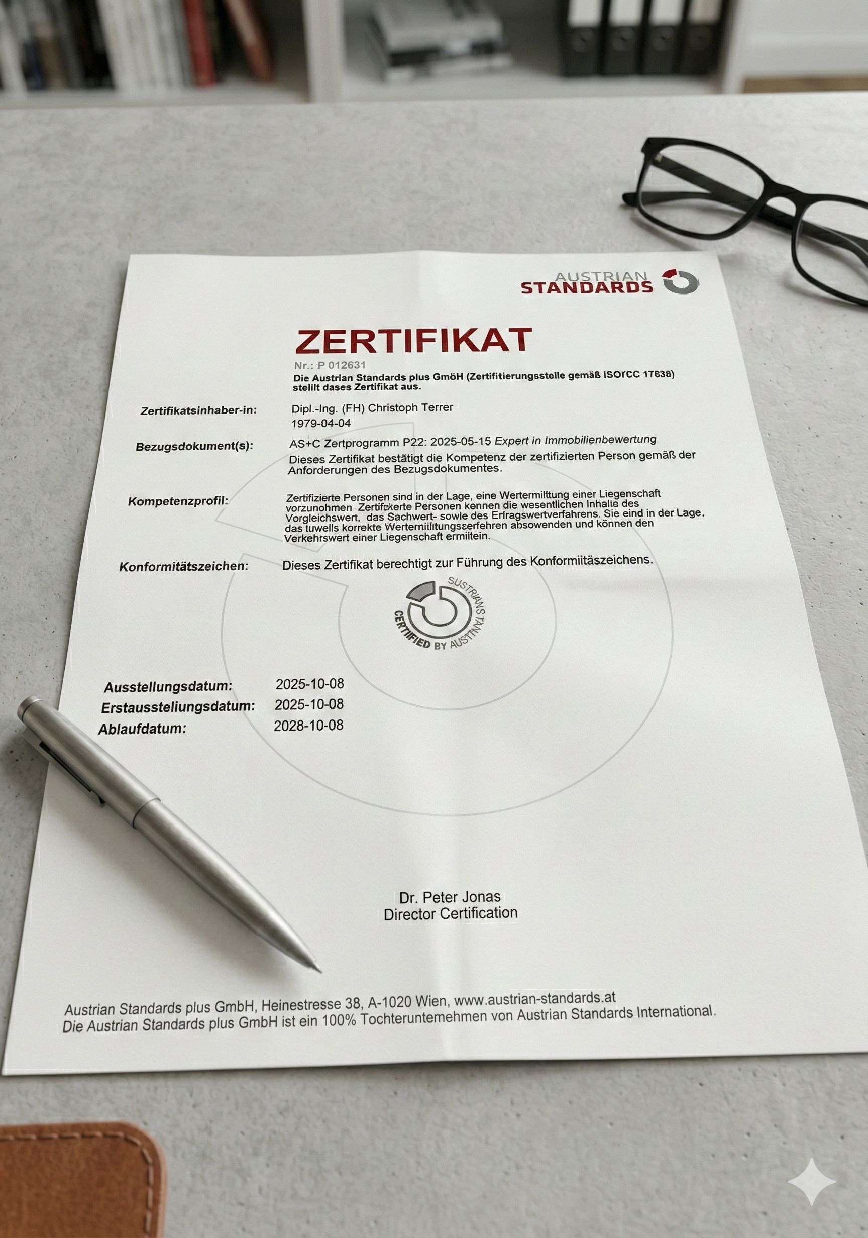 Foto vom Austrian Standards Zertifikat